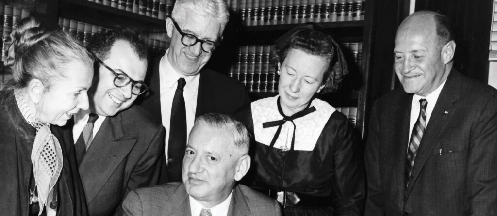 Signing of the Articles of Incorp cropped